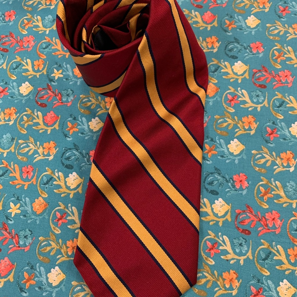 Brooks Brothers Men’s Neck Tie Red, Gold and Navy